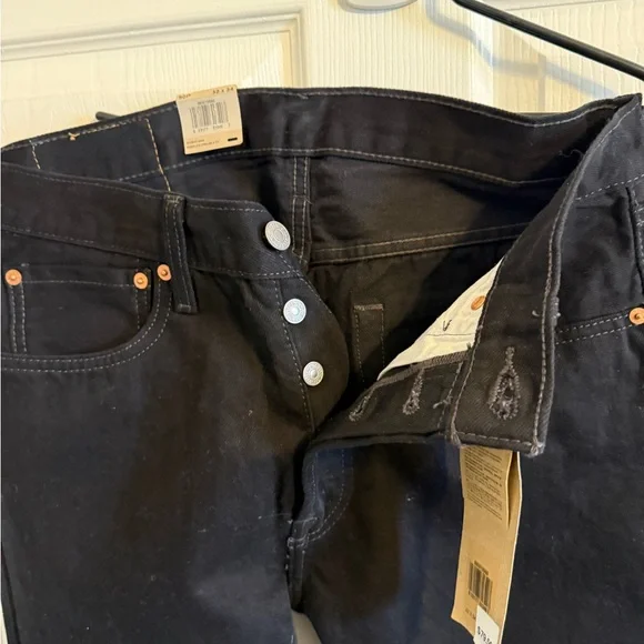 NWT  Levi's 501 Men's Black Jeans - Picture 2 of 3